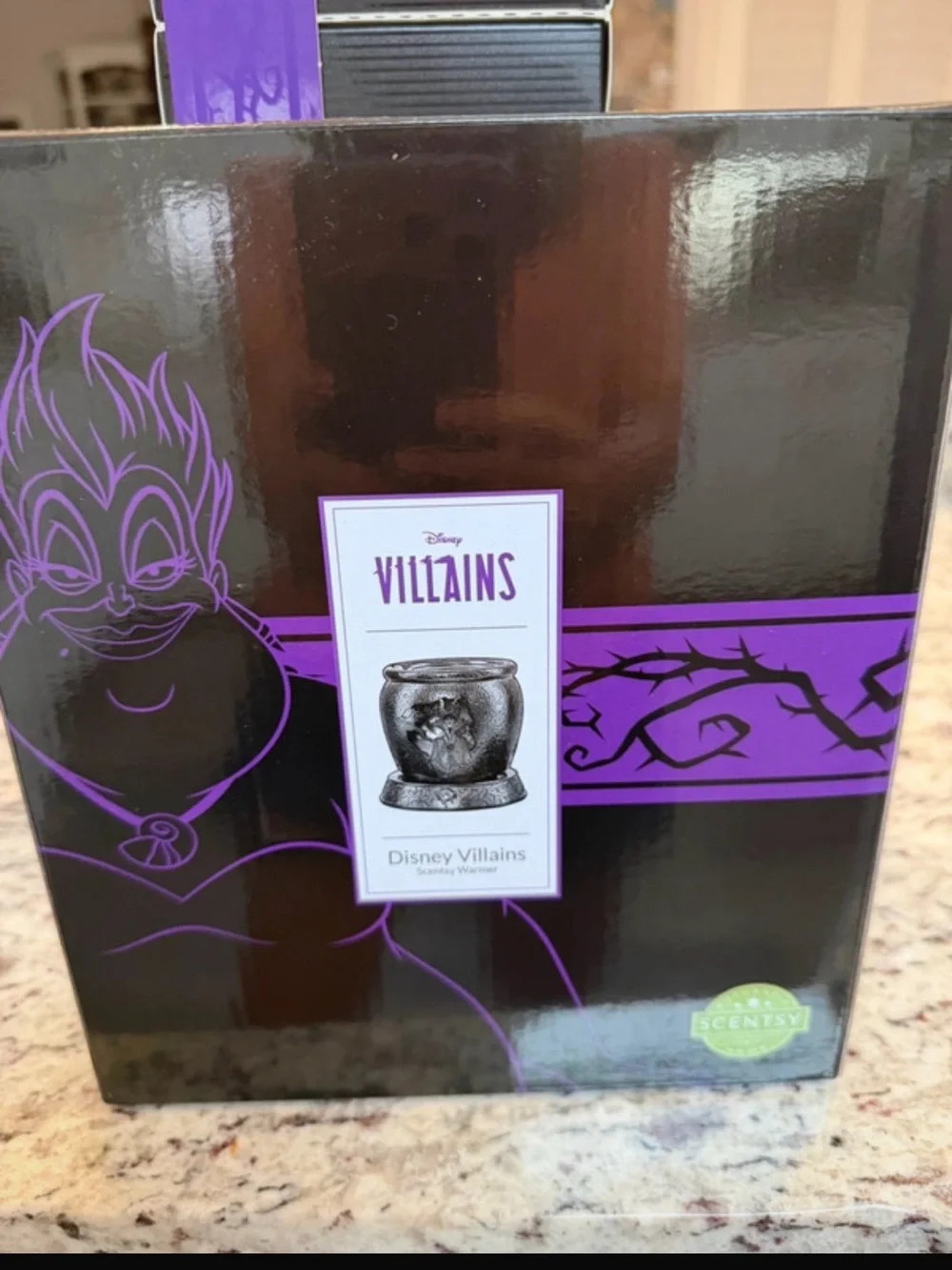 Scentsy Disney Villains Wicked Queen Warmer Set With Three Wax Bars, Retired!